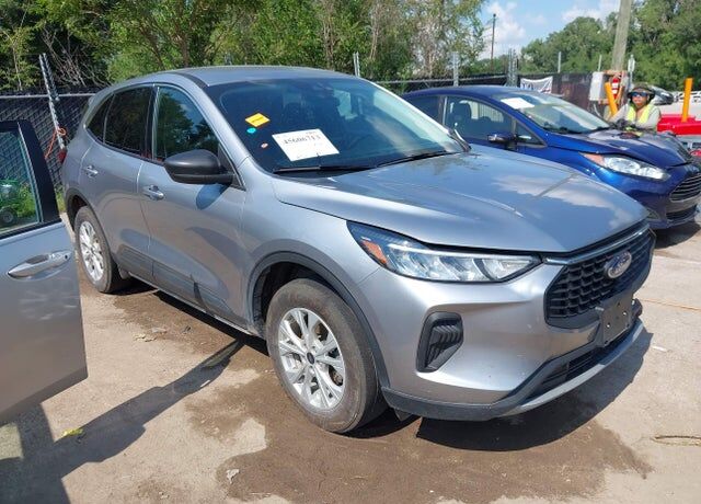 2023 FORD Escape