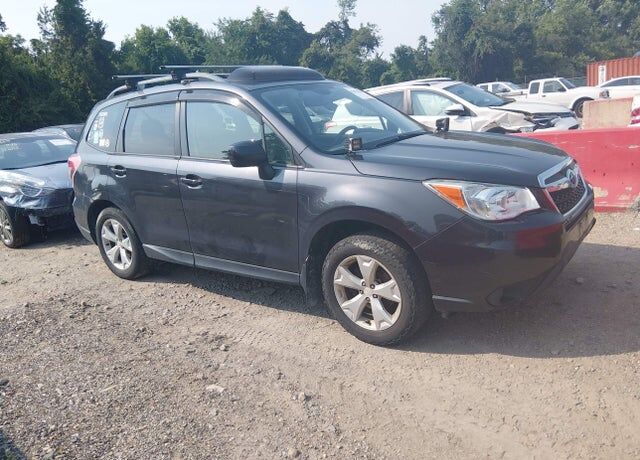 2016 SUBARU Forester