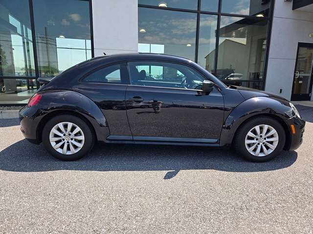 2018 VOLKSWAGEN Beetle