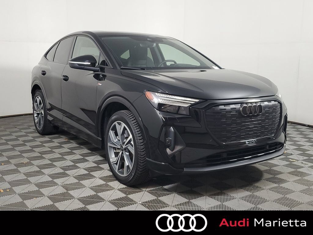 2023 AUDI Q4