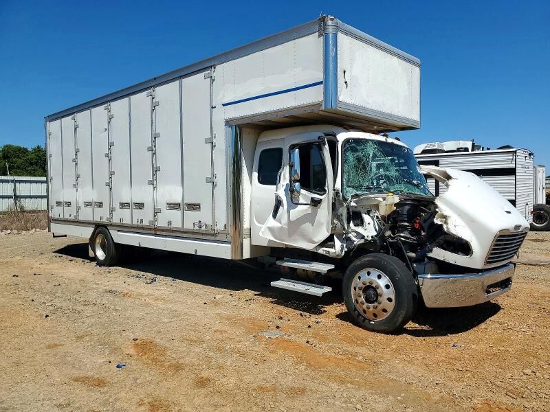 2022 FREIGHTLINER M2