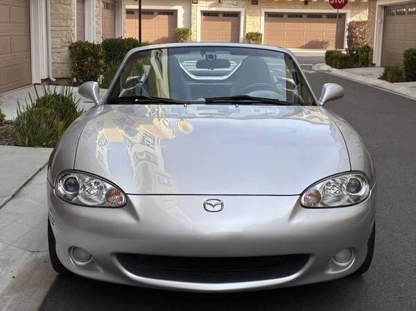 2003 MAZDA MX-5