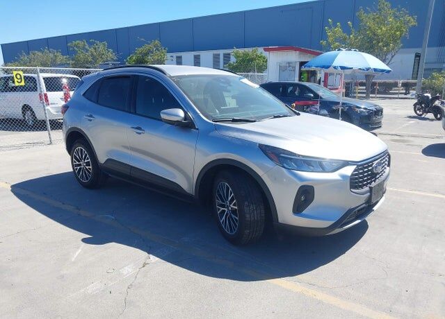 2023 FORD Escape