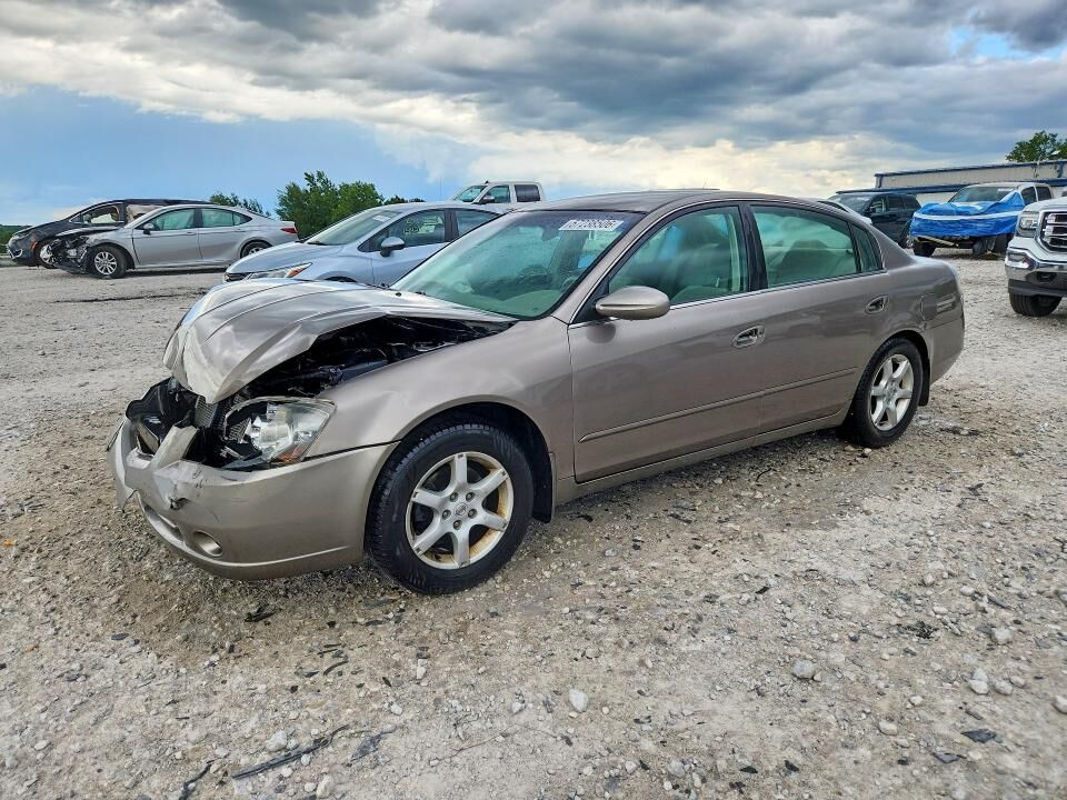 2005 NISSAN Altima
