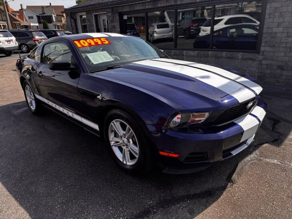 2011 FORD Mustang