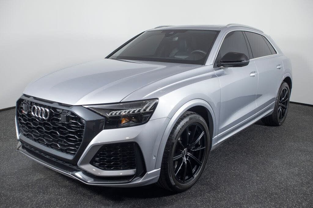 2022 AUDI RS Q8