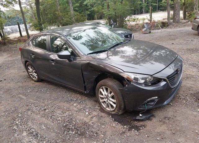2016 MAZDA Mazda3