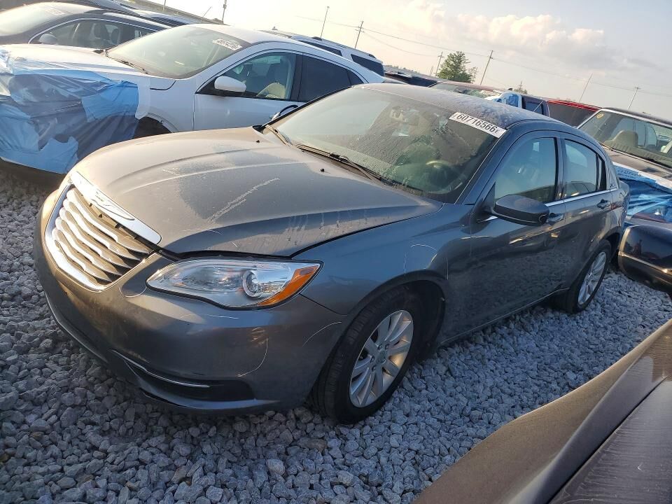 2013 CHRYSLER 200
