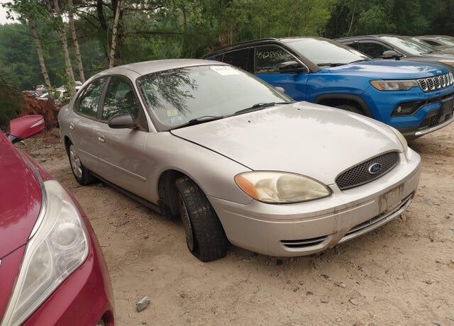 2005 FORD Taurus