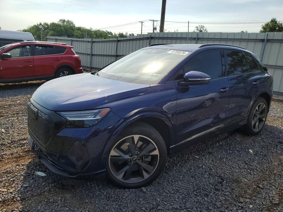 2023 AUDI Q4