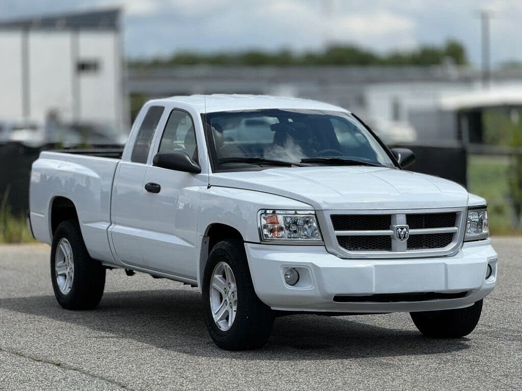 2011 DODGE Dakota