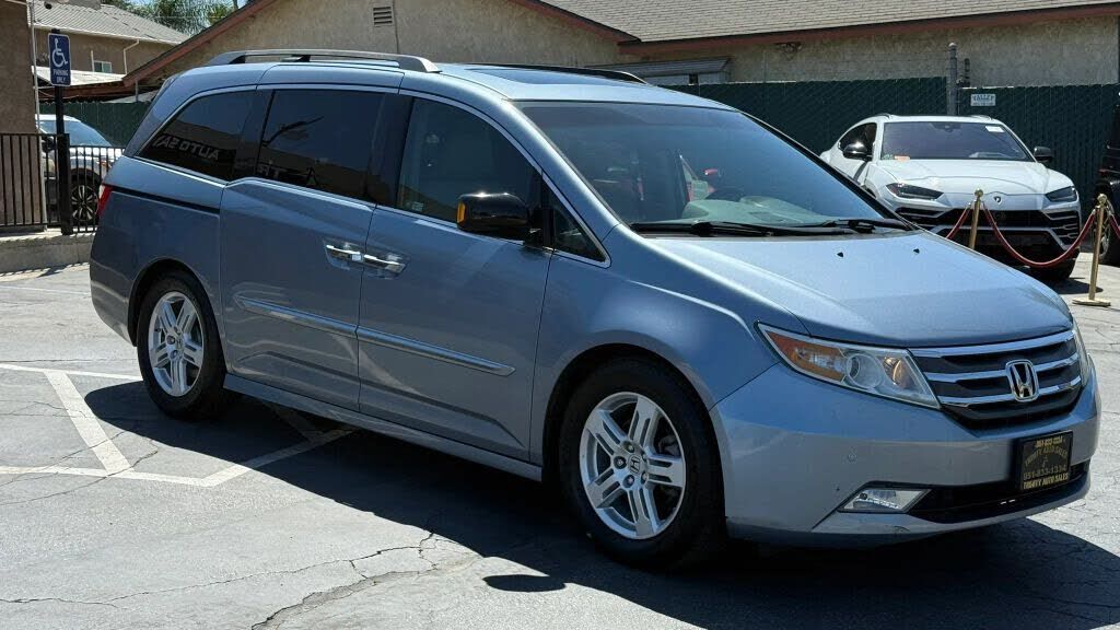 2012 HONDA Odyssey