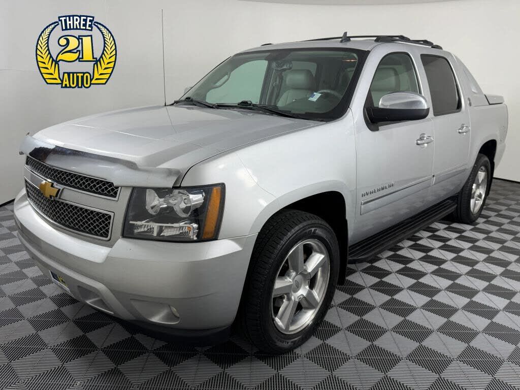 2013 CHEVROLET Avalanche