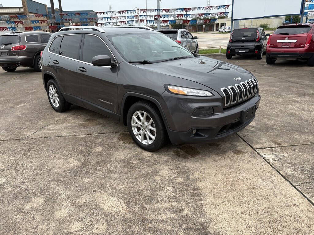 2017 JEEP Cherokee