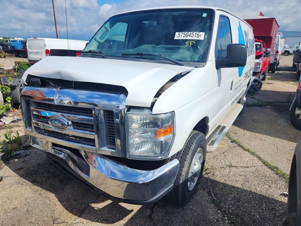 2013 FORD E-250
