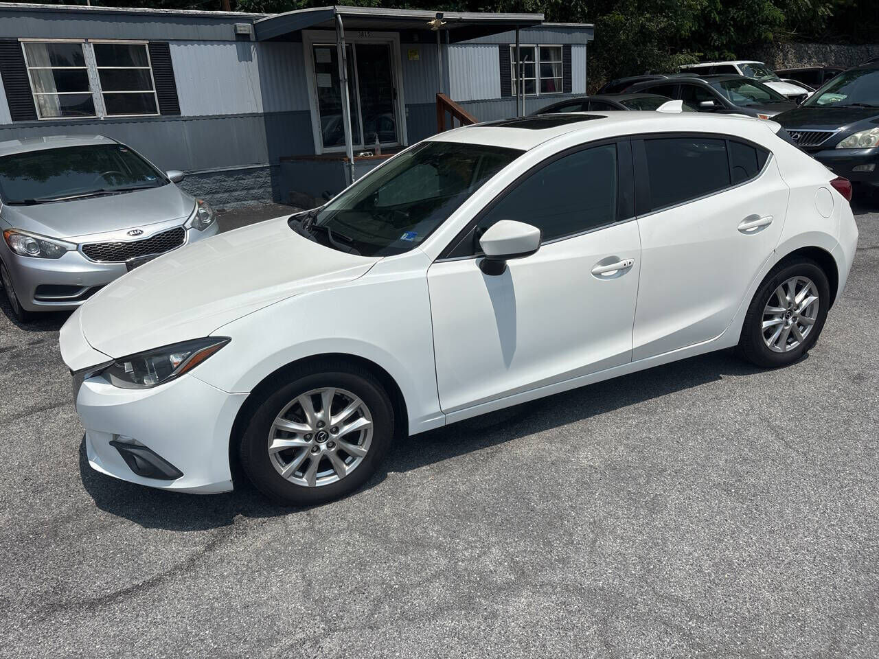 2015 MAZDA Mazda3