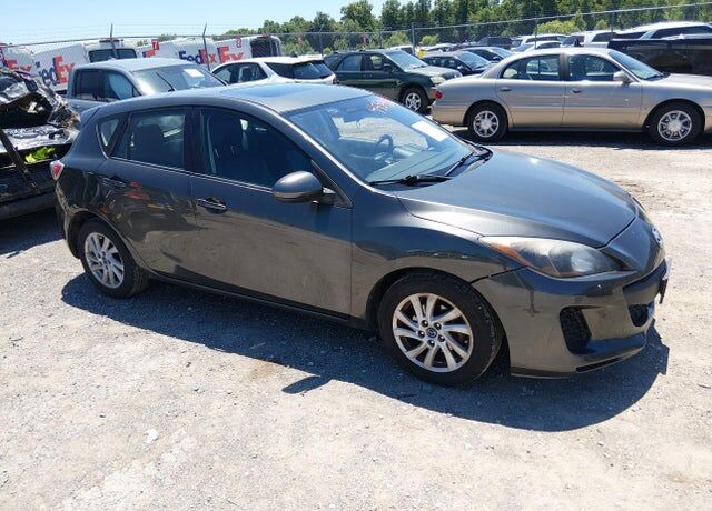 2013 MAZDA Mazda3