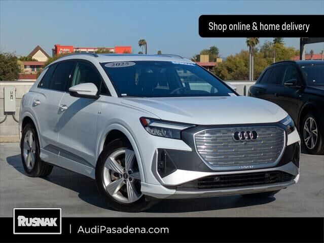 2025 AUDI Q4