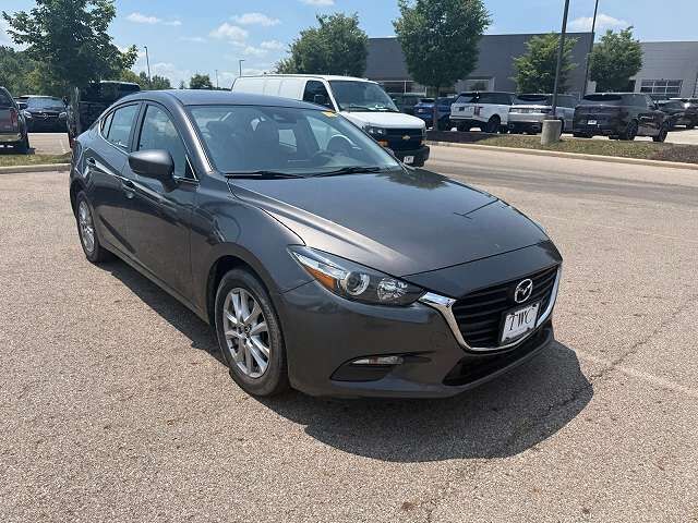 2018 MAZDA Mazda3