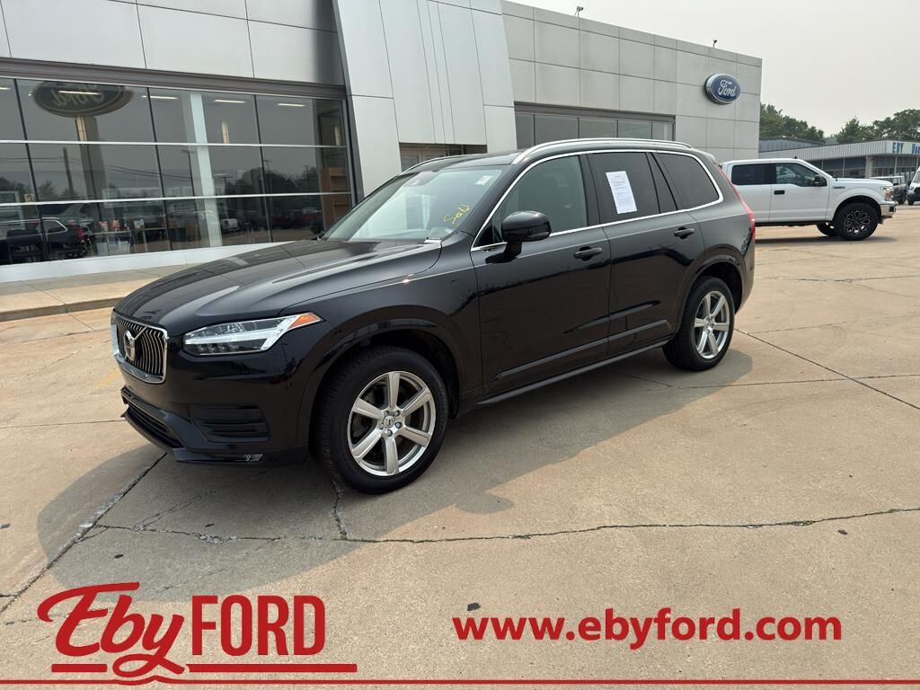 2022 VOLVO XC90