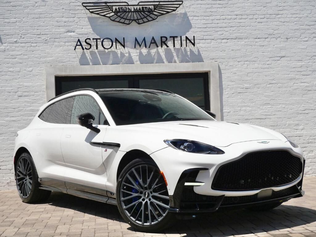 2026 ASTON MARTIN DBX