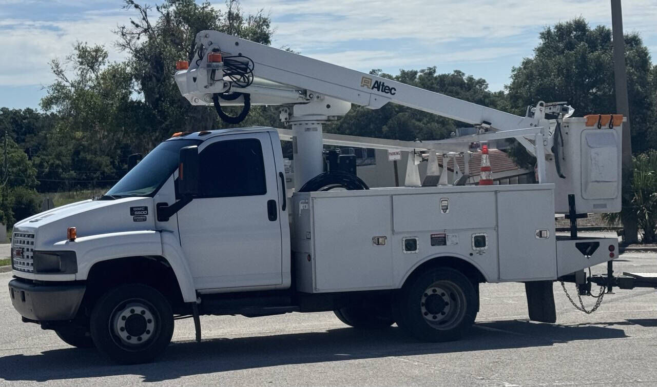 2006 GMC C5