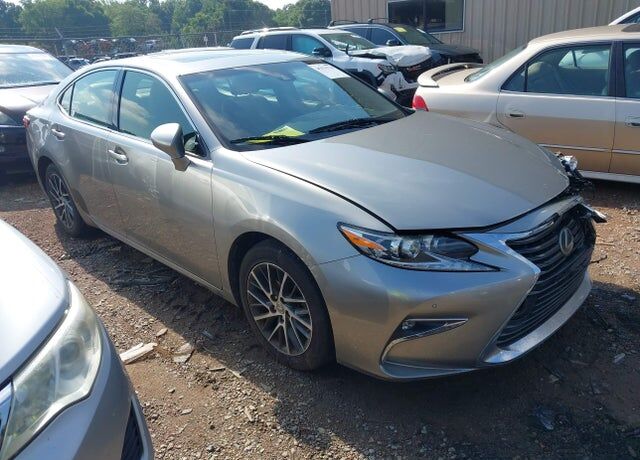 2016 LEXUS ES