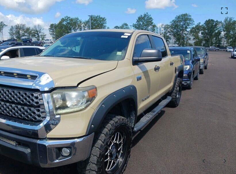 2020 TOYOTA Tundra