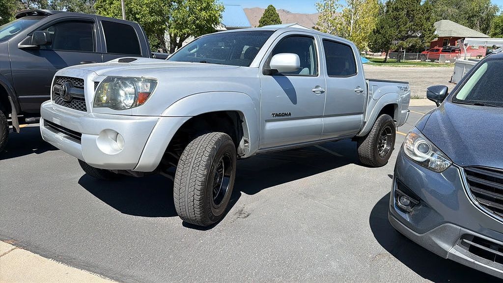 2011 TOYOTA Tacoma