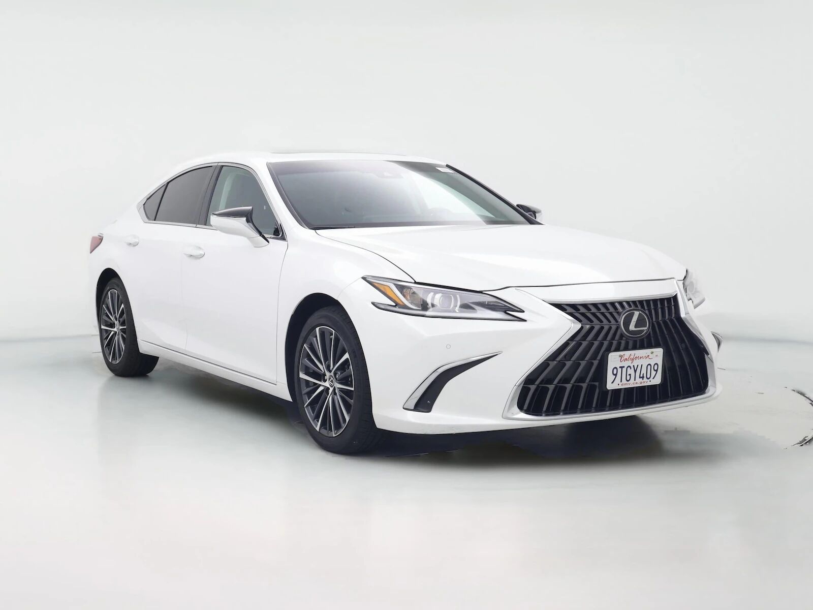 2025 LEXUS ES
