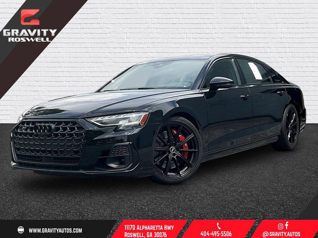 2022 AUDI S8