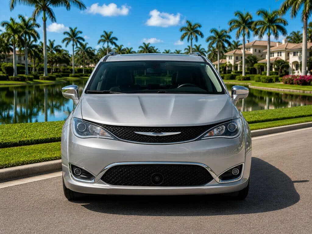 2020 CHRYSLER Pacifica
