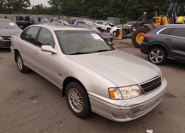1999 TOYOTA Avalon