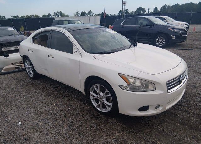 2014 NISSAN Maxima