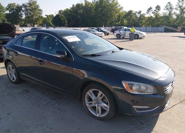 2015 VOLVO S60