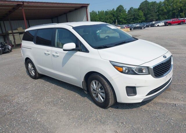 2016 KIA Sedona