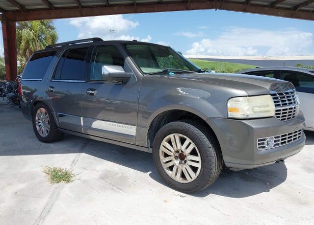 2013 LINCOLN Navigator