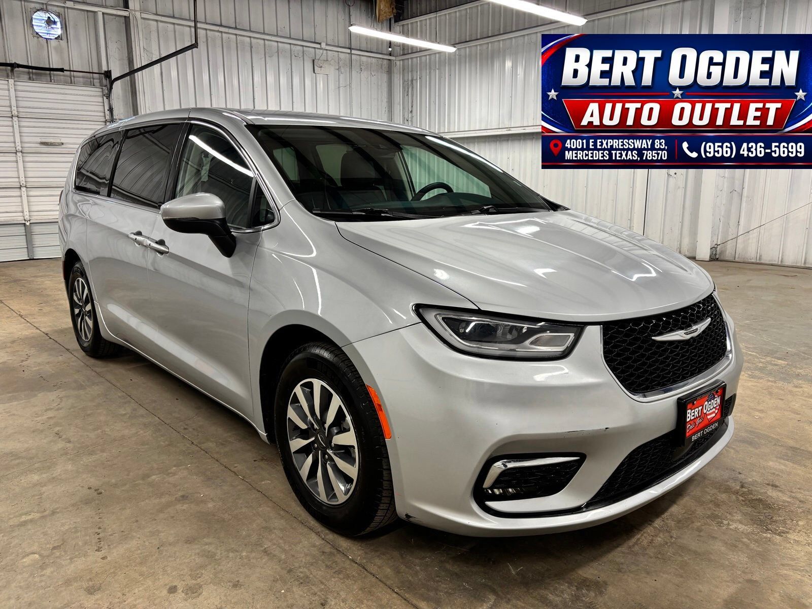2023 CHRYSLER Pacifica