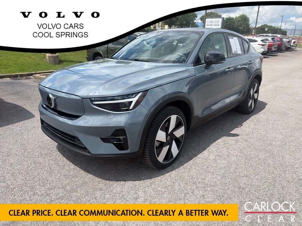 2023 VOLVO C40