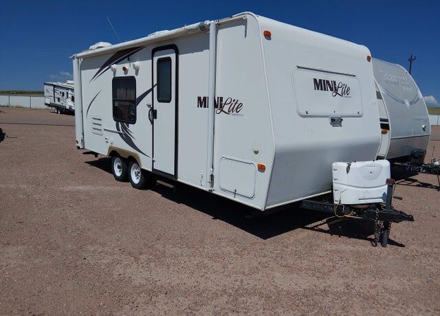 2011 FOREST RIVER Rockwood Lite Weight Trailers