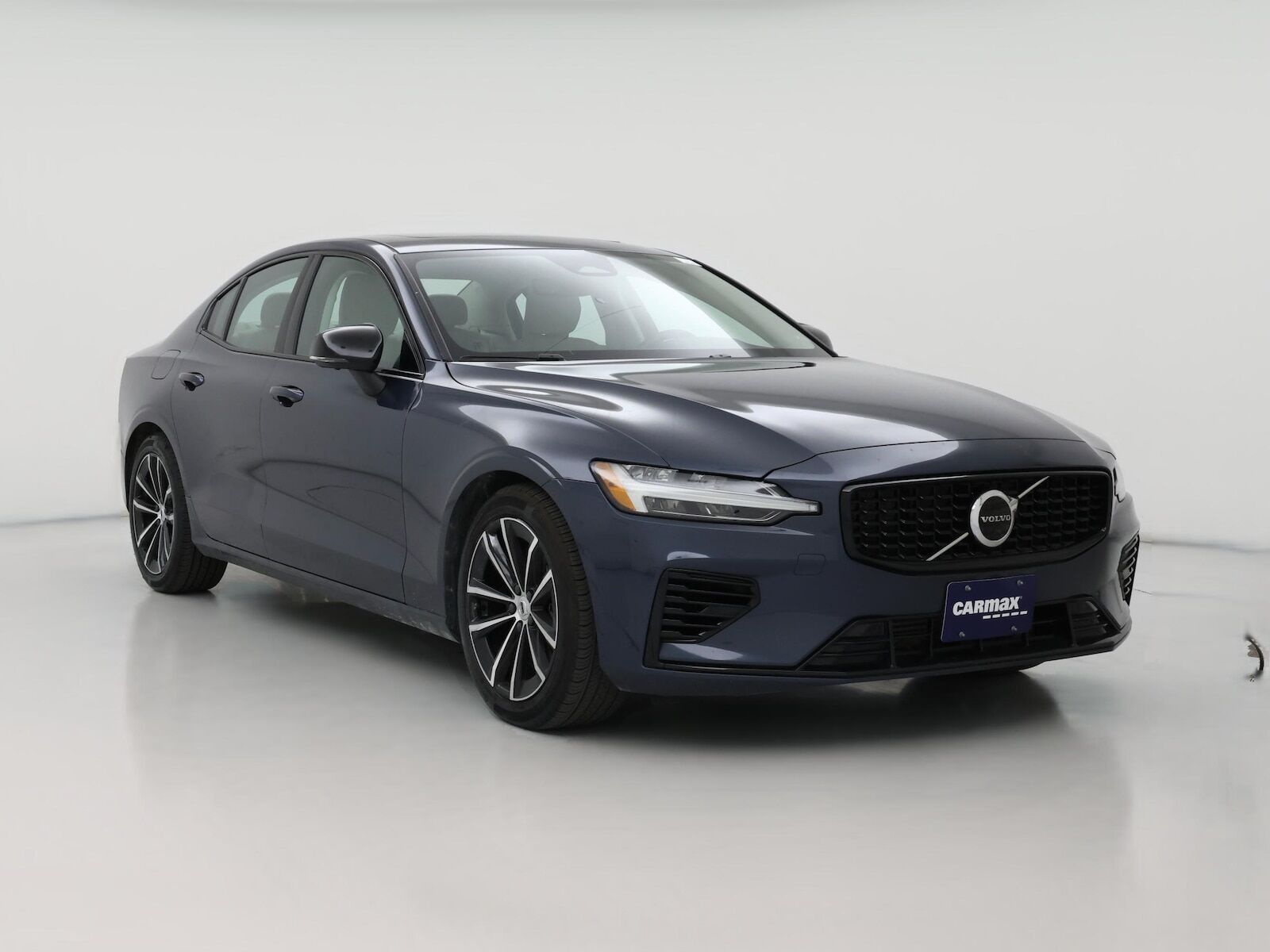 2023 VOLVO S60