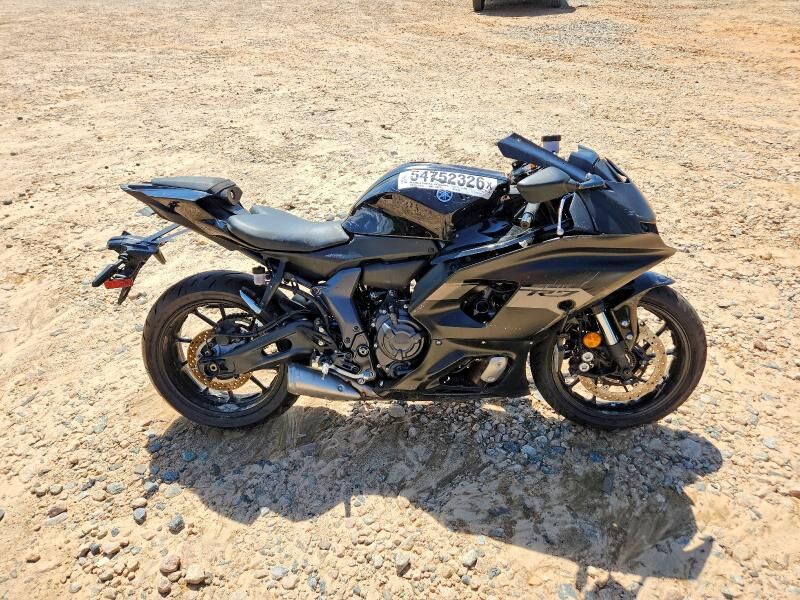 2025 YAMAHA YZF