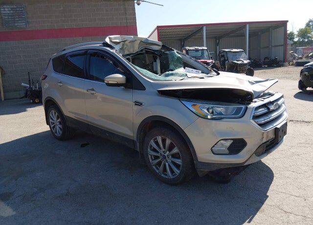 2017 FORD Escape