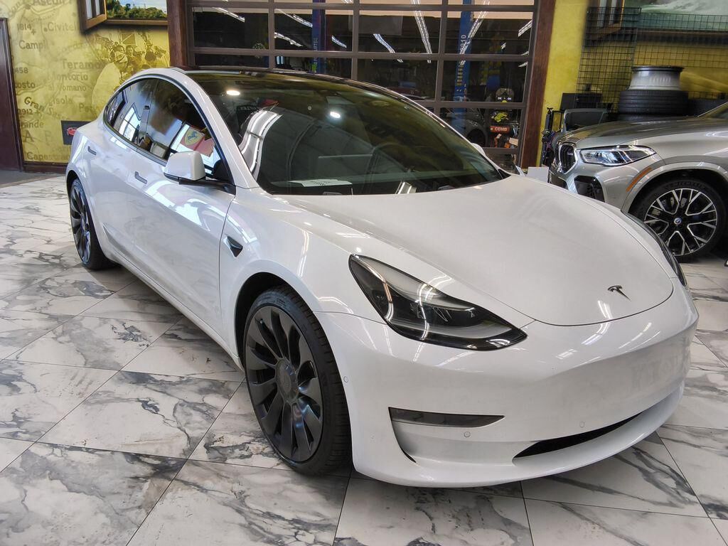 2021 TESLA Model 3