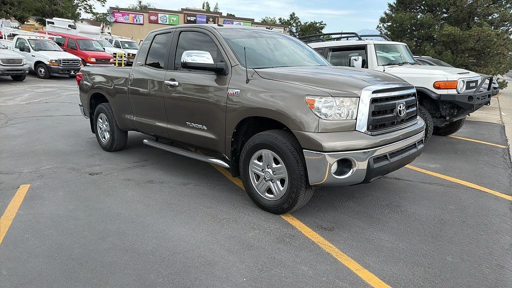 2013 TOYOTA Tundra
