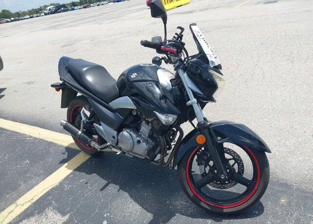 2013 SUZUKI GW250L
