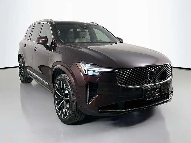 2025 VOLVO XC90