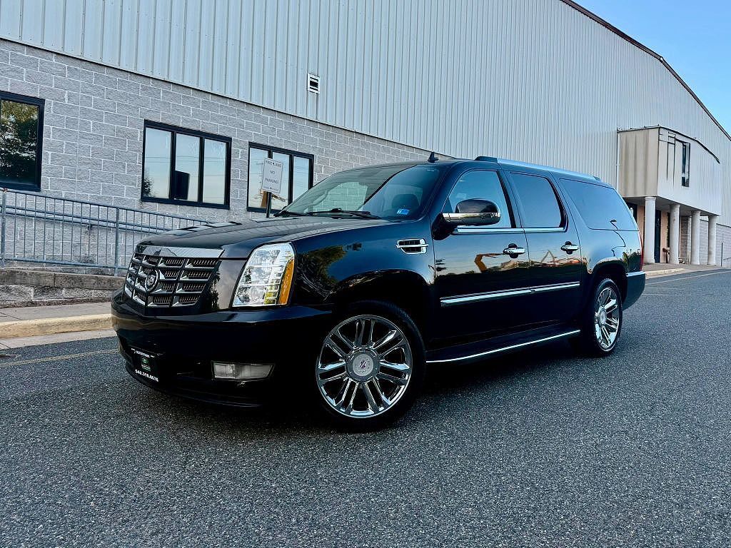 2011 CADILLAC Escalade