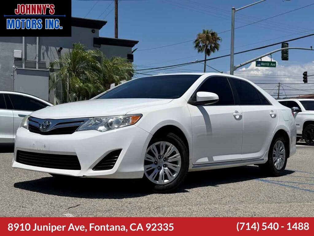 2013 TOYOTA Camry