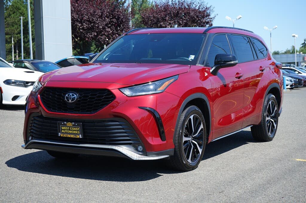 2021 TOYOTA Highlander